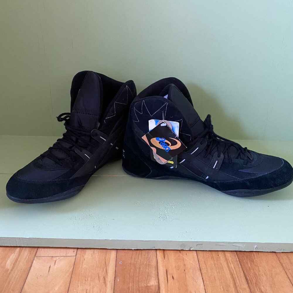 Asics Men's Wrestling Sneakers size 16  High Top